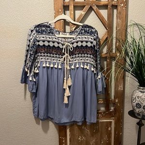 Boho Listicle Too Size Medium NWT double tie tassel detail, Soft, Festival Wear